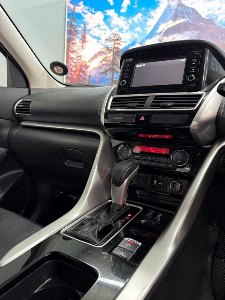 2020 Mitsubishi 2.0 GLS