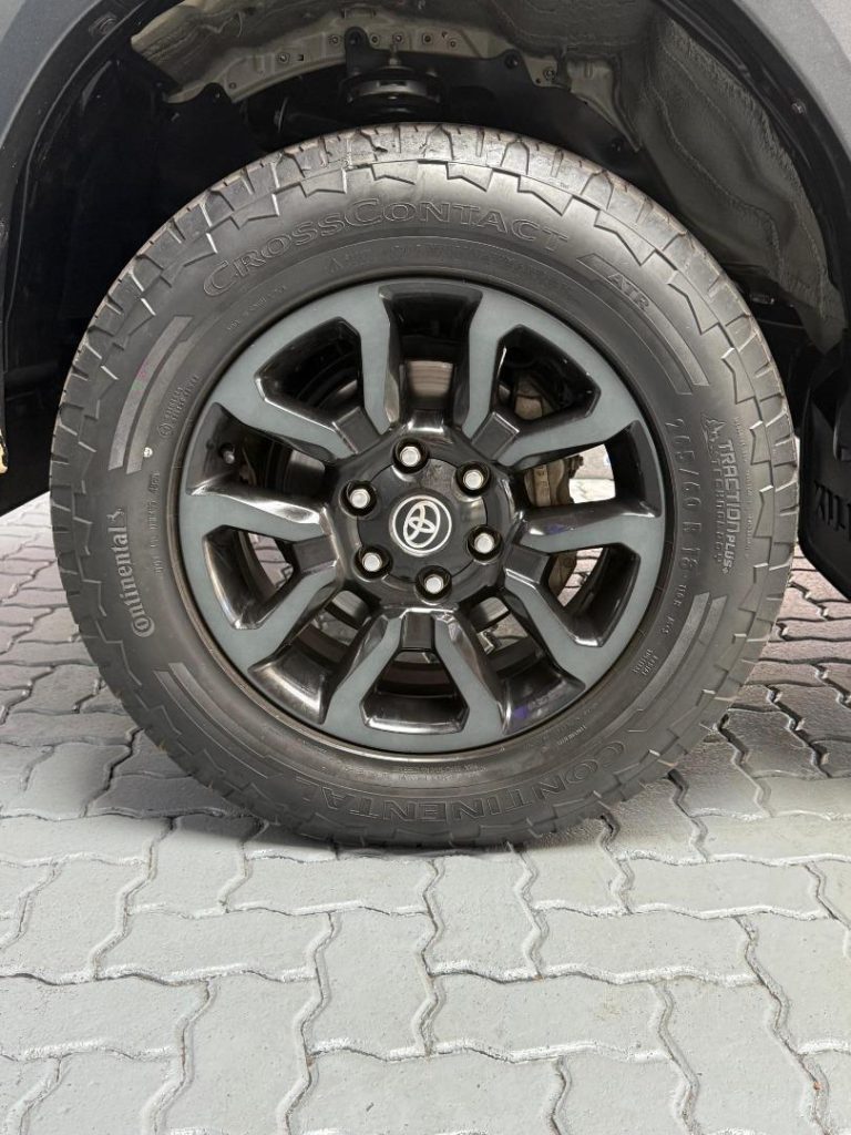 2021 Toyota 2.8GD-6 Double Cab Legend Auto