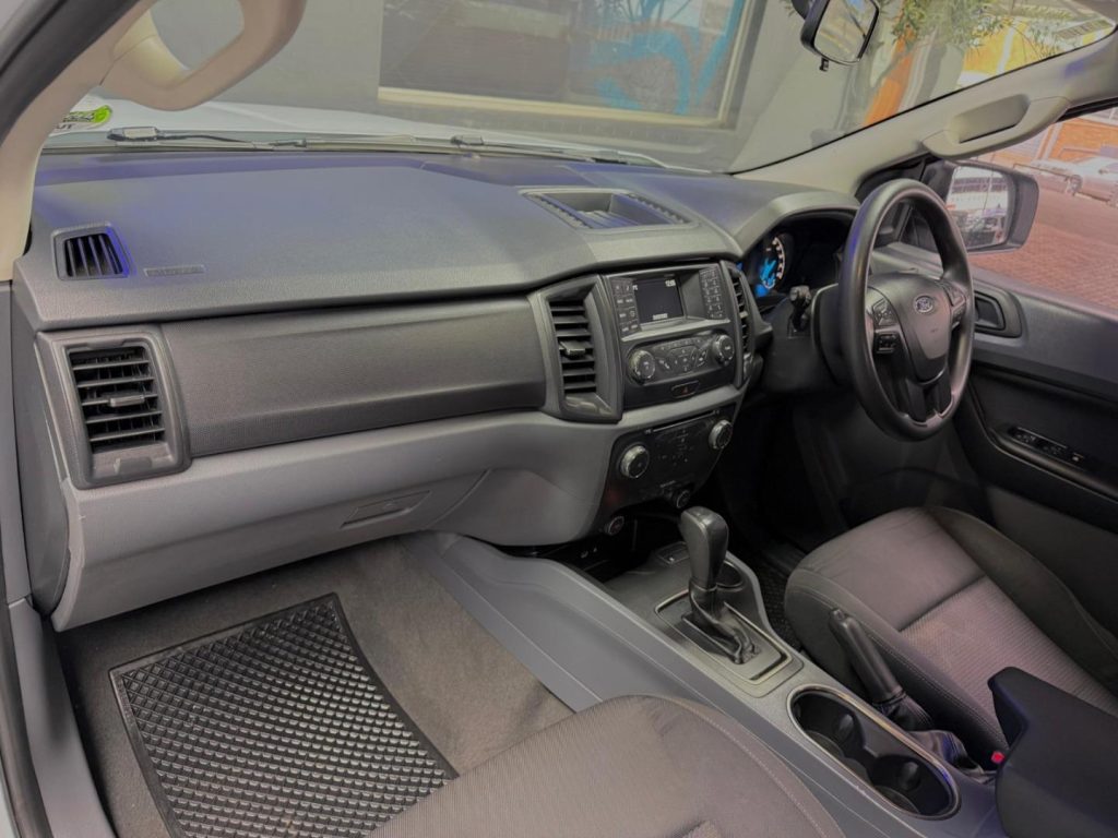 2017 Ford 2.2TDCi XLS Auto